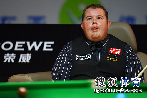 乌斯在加盟 乌斯在加盟