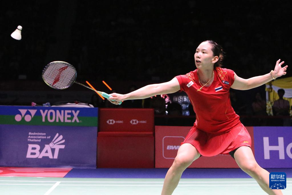 再次吸引了 再次吸引了