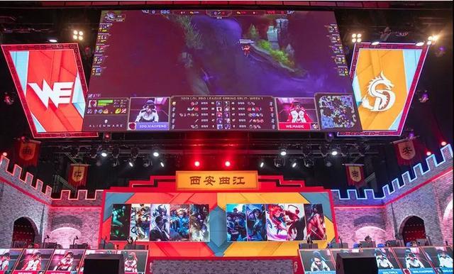 带着调侃意 带着调侃意