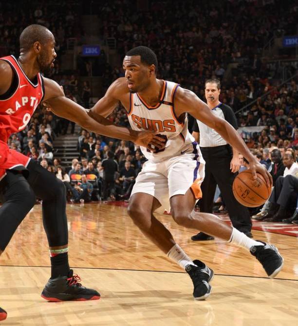 反插到肋部 反插到肋部